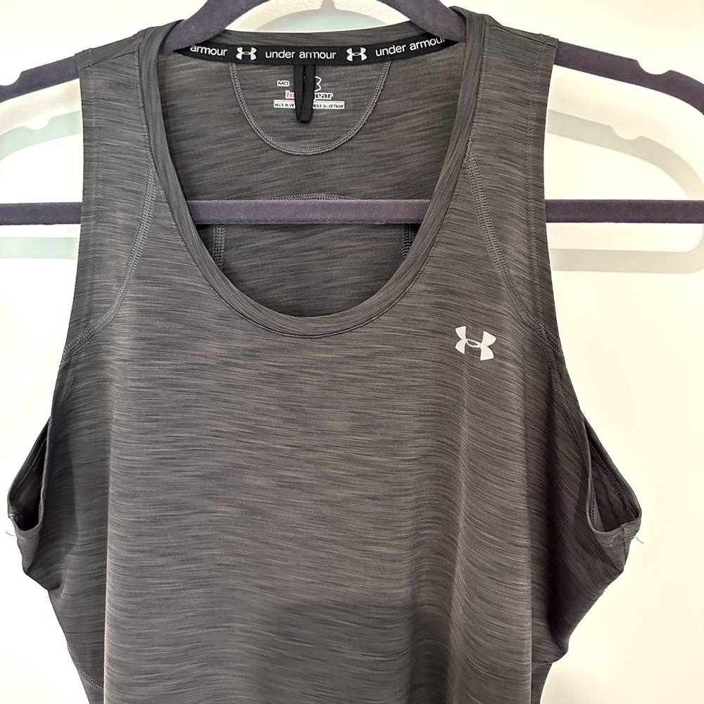 Grey Under Armour HeatGear Tank Top - size M